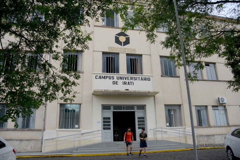 Processo de matrícula dos aprovados no Vestibular da Unicentro começa nesta quinta