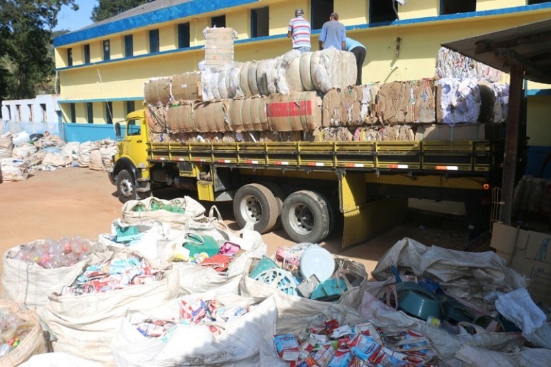 RECICLAGEM BATE META E QUEBRA RECORDE EM GUAÇUÍ