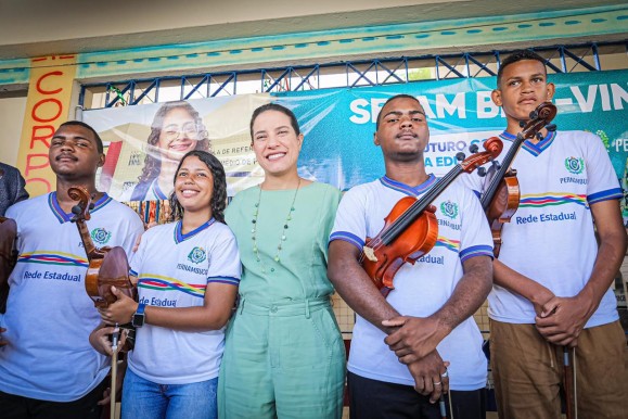 Governadora participa de abertura do ano letivo da Rede Estadual
