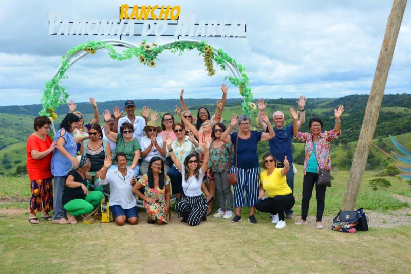 Centro de Convivência promove passeio com idosos a ponto turístico no Marçal