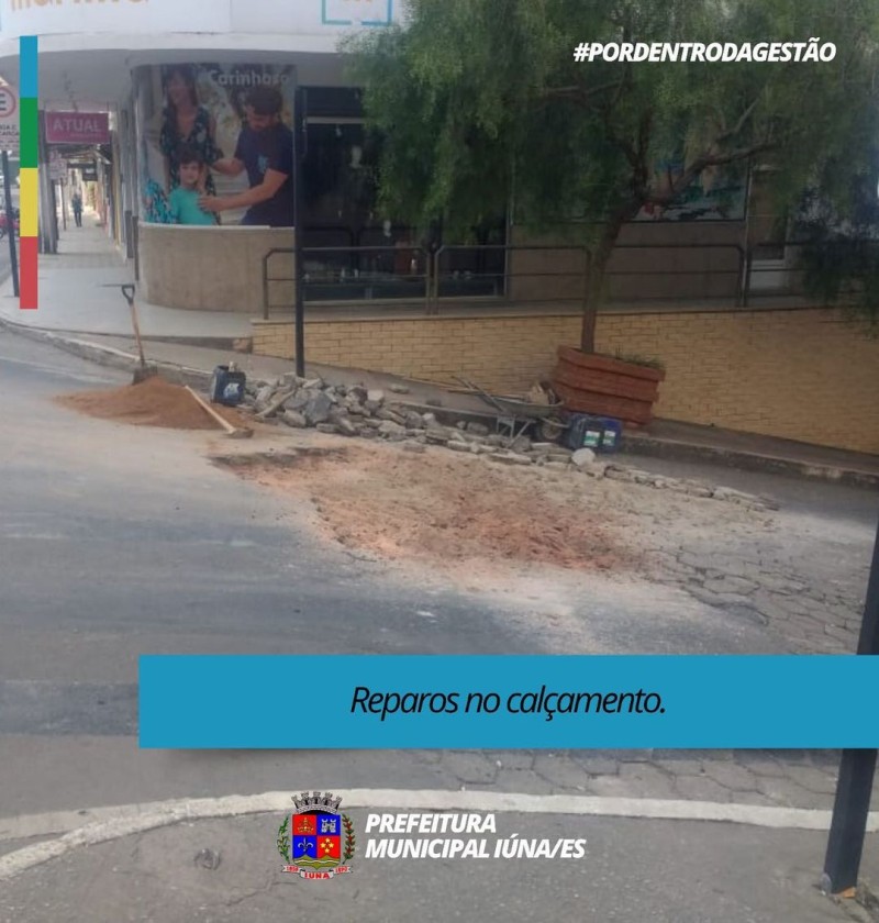 Reparos no calçamento no Centro