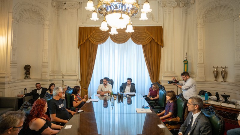 Governador recebe Cpers no Piratini para tratar de pautas da categoria