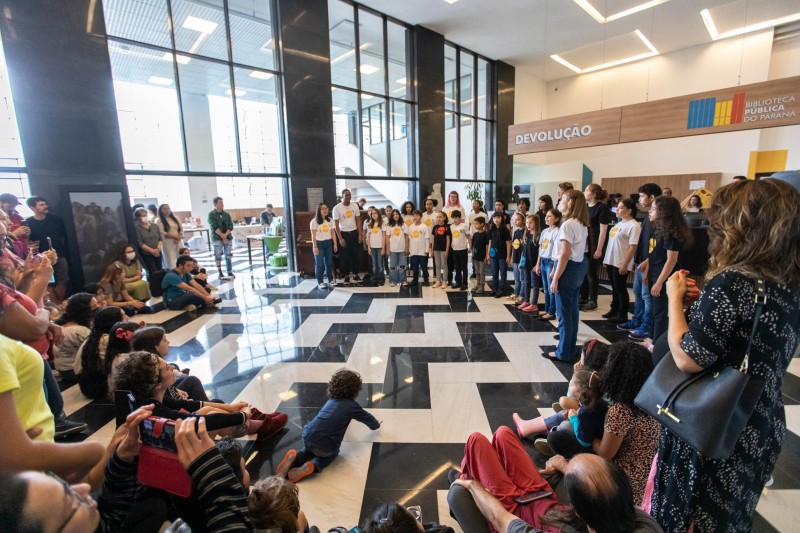 Biblioteca Pública promove evento pré-Carnaval com roda de samba e atividades para crianças