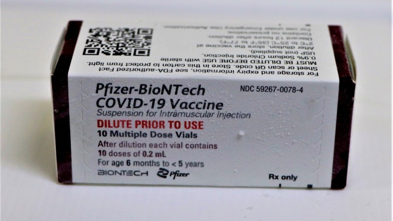 Estado distribui 110 mil doses de vacinas contra covid-19 para crianças e adultos