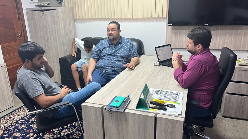 Ensino Superior: Câmara recebe representante do IFES