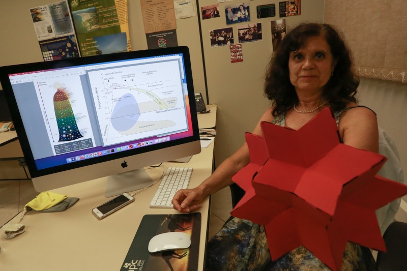 Professora de Santa Catarina é finalista em prêmio nacional de Ciência, Tecnologia e Inovação 