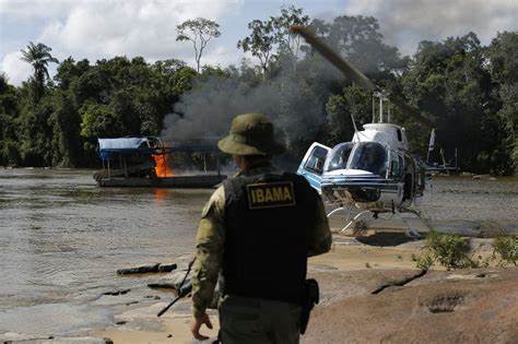 Ibama e Funai iniciam retomada do território Yanomami.