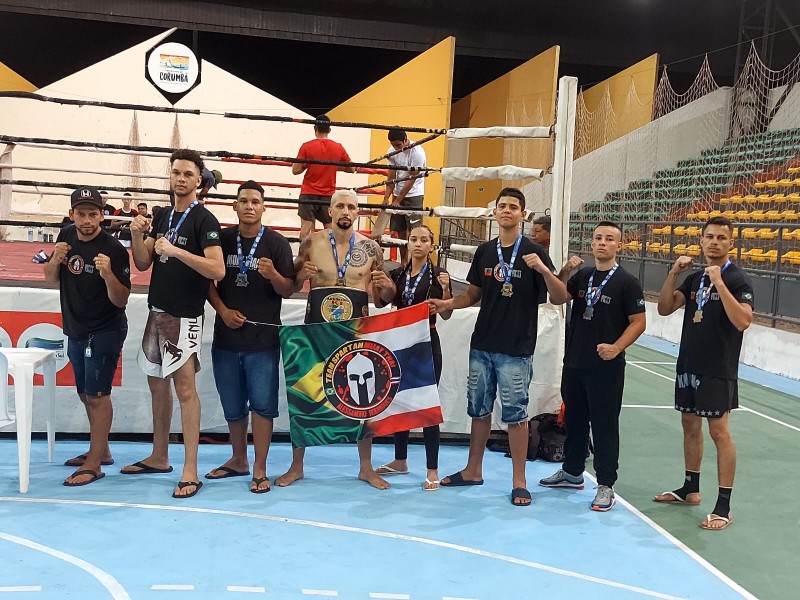 Com apoio da Prefeitura, atletas de Muay Thai de Bataguassu garantem cinturão em competição em Corumbá