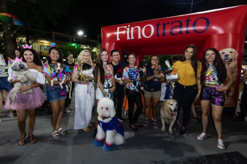 'Blocão no esquenta do Folia Cuiabana 2023? garantiu muita diversão a tutores, bichinhos e criançada; Confira fotos