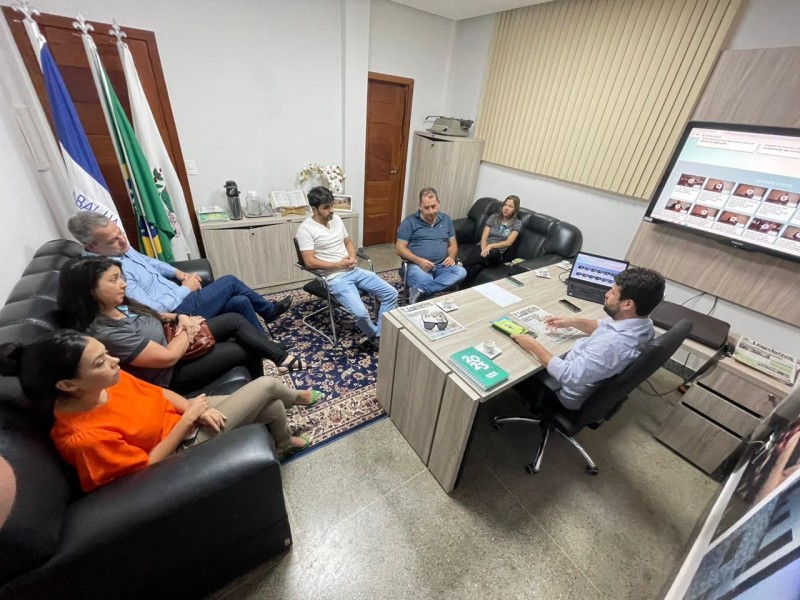 Câmara recebe equipe do Poder Legislativo de Brejetuba