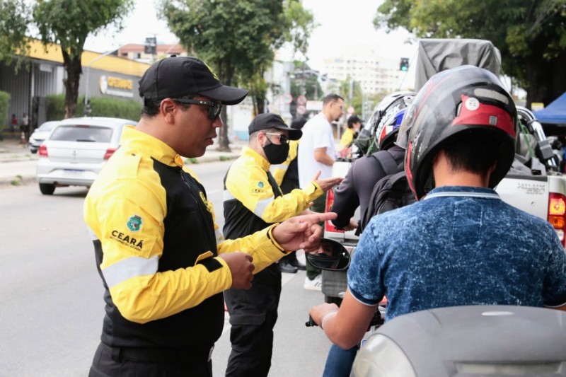 Detran-CE intensifica ações educativas em vários pontos da Capital e do Interior durante o Carnaval 2023