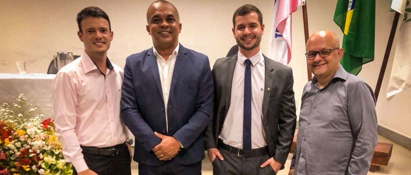 Secretário Manoel Gomes participa de formatura de Engenharia Ambiental