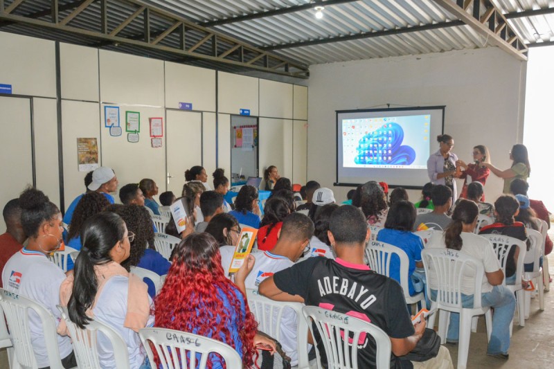 Cras Nova Cidade realiza ação sobre prevenção à gravidez na adolescência e infecções sexualmente transmissíveis
