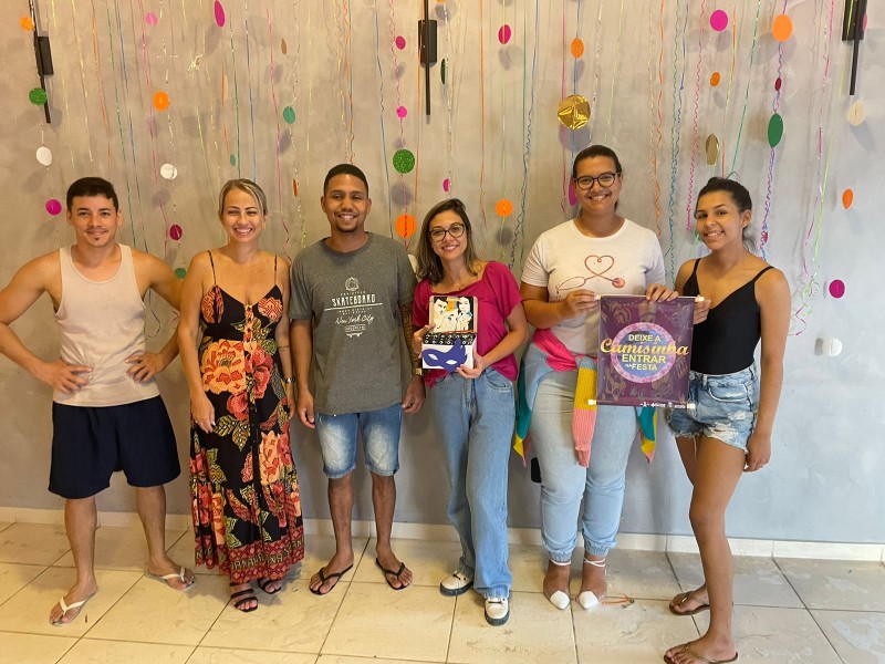 PRÉ-CARNAVAL: SAE/CTA DE GUAÇUÍ REALIZA AÇÃO DE CONSCIENTIZAÇÃO SOBRE ISTs