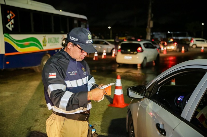 Detran-AM autua 232 condutores no último final de semana