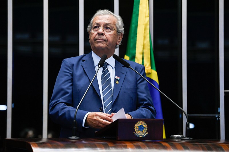 Jayme Campos pede aprovação da reforma tributária e a redução de impostos