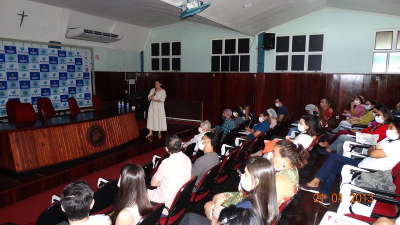Profissionais de saúde participam de seminário sobre ISTs na Fundação Alfredo da Matta