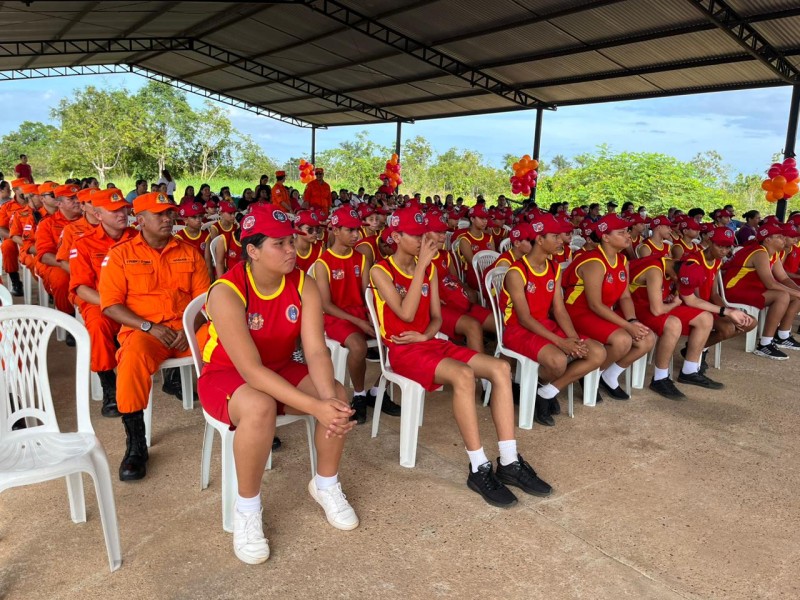 ‘Bombeiro Mirim’ inicia aulas das turmas do Distrito de Cacau Pirêra e de Iranduba