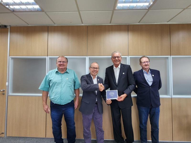 Com foco em políticas públicas para o setor produtivo, Silvio Dreveck assume a Secretaria da Indústria, do Comércio e do Serviço