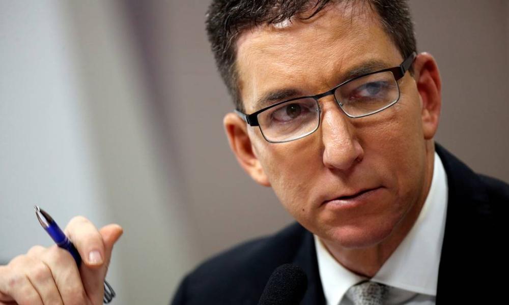 “Estados Unidos manipulam, controlam e decidem tudo na Ucrânia”, diz Glenn Greenwald. 