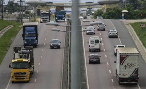 COMO O GOVERNO DO BRASIL PODERÁ TORNAR SUSTENTÁVEL E EXPANDIR E MODERNIZAR O SETOR DE TRANSPORTES.