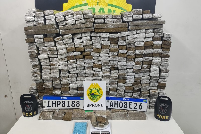 PM recupera veículos e apreende mais de 280 quilos de drogas em Curitiba