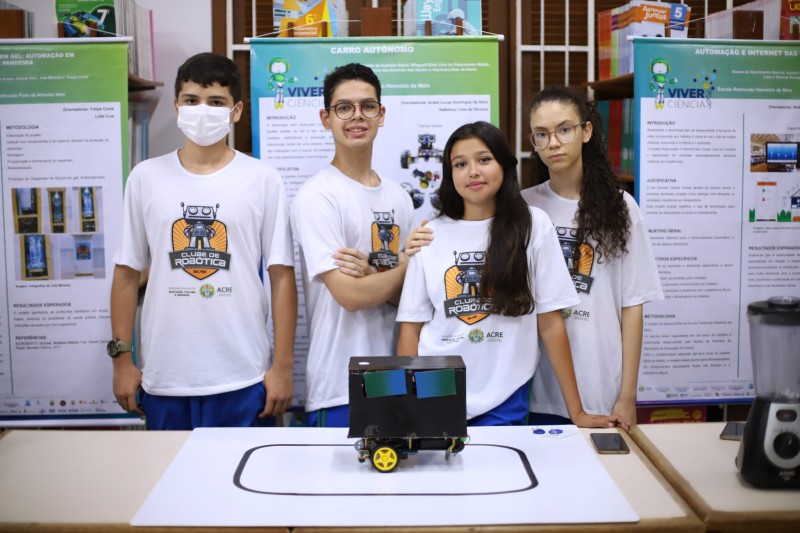 Educação apresenta cardápio de atividades de robótica nas escolas
