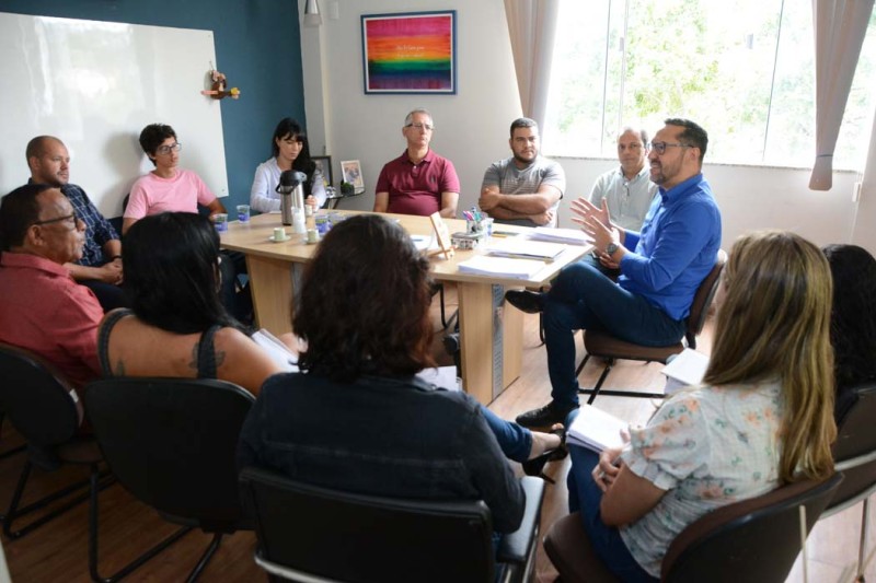 Semdes e organizações da sociedade civil discutem da política de atendimento a pessoas em situação de rua