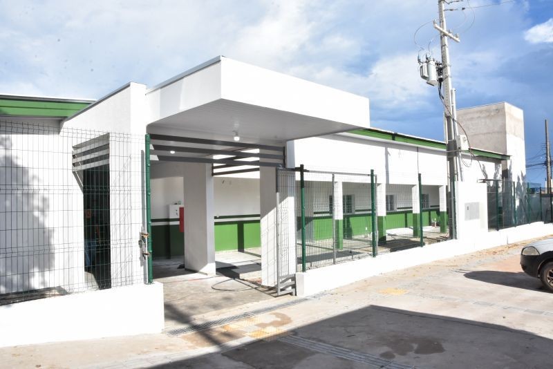 Gestão Emanuel Pinheiro entrega mais uma unidade educacional totalmente reformada