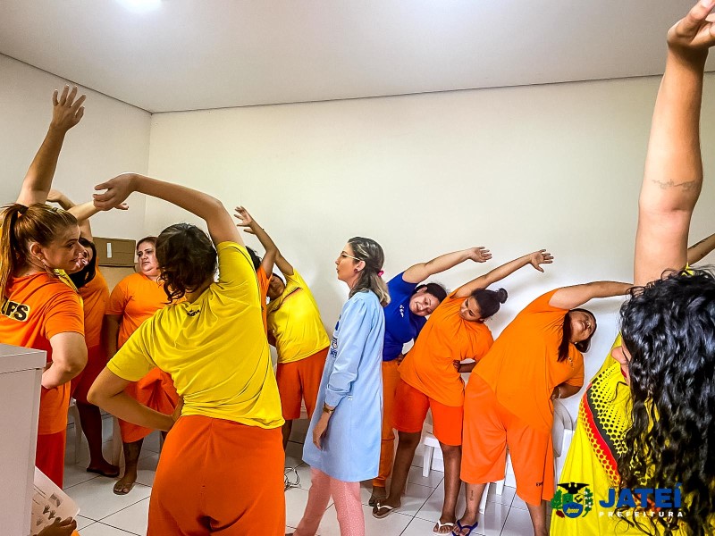 Reeducandas recebem ações voltadas à saúde da mulher no traballho.