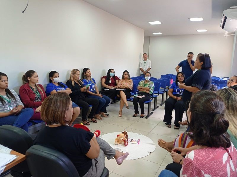Servidoras da Saúde participam de palestra sobre 
