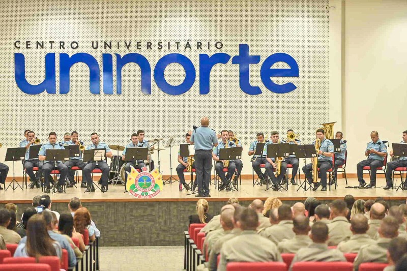 Em homenagem ao Dia da Mulher, Polícia Militar realiza Cantata Notas de Paz