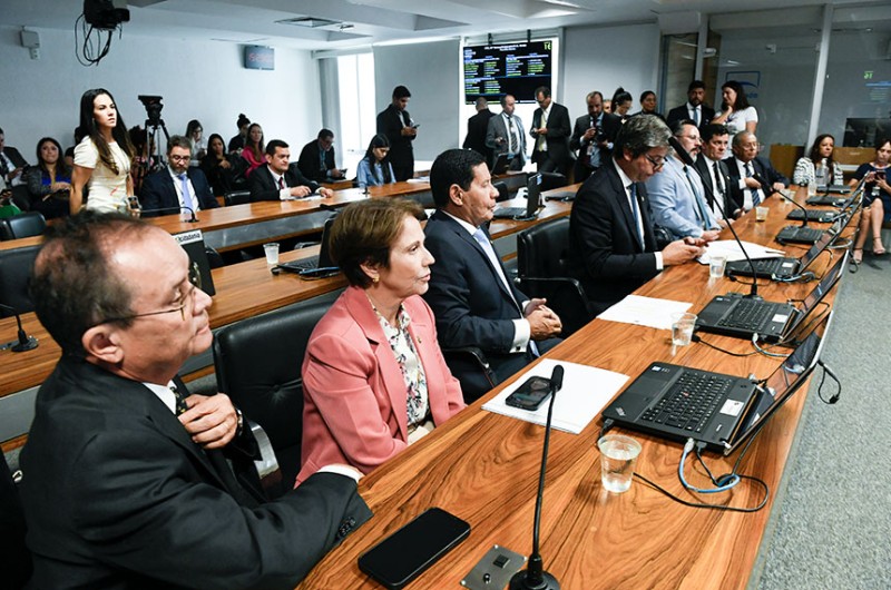 Soraya Thronicke volta à presidência da CRA