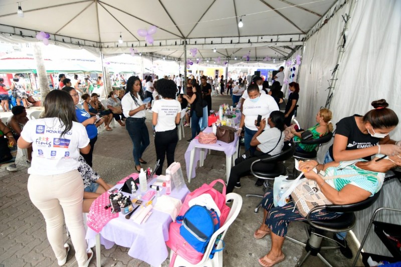 Nova Iguaçu promove mutirão de serviços na Praça Rui Barbosa em alusão ao Dia Internacional da Mulher