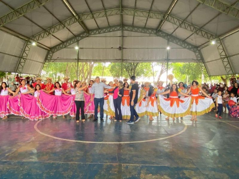 Comunidade escolar participa de atividades da Semana de Combate à Violência Contra a Mulher