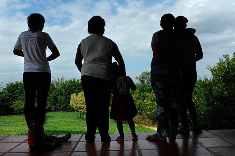 Pensão especial a filhos das vítimas de feminicídio será analisada no Senado