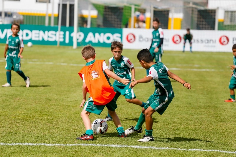 Programa Viva Lucas e Luverdense promovem seletiva de futebol neste sábado (11)