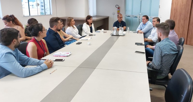 Saúde realiza reunião para alinhamento de ações contra a dengue na Grande Florianópolis