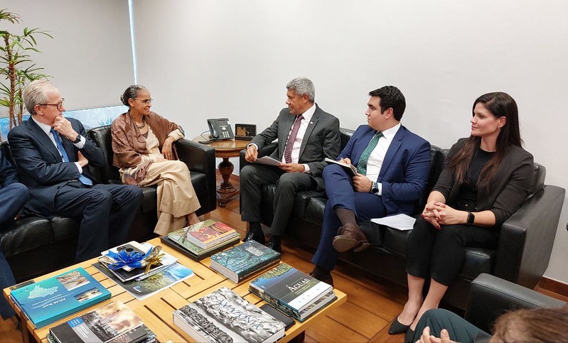 Jerônimo avança em projeto do Canal do Sertão.