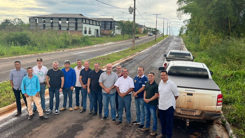 Equipe técnica do governo visita obras de revitalização do Parque Industrial de Acrelândia