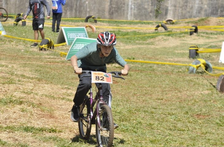 Poliesportivo Vila Almeida está com inscrições abertas para aulas que vão de futsal a ciclismo