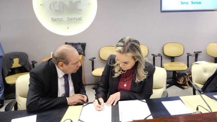 MTur e CNC assinam acordo para impulsionar Turismo