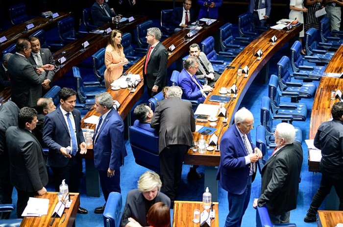 Pl&iacute;nio volta a pedir CPI para investigar ONGs que atuam na Amaz&ocirc;nia