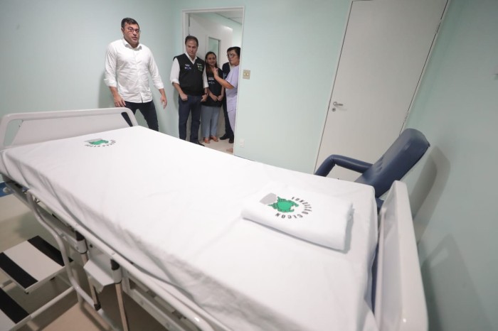 Wilson Lima amplia oferta de leitos de cirurgias e capacidade de quimioterapias na Fundação Cecon