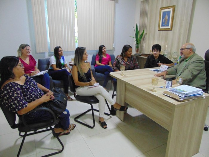 Smed e Conselho Municipal da Mulher firmam parceria para conscientização nas escolas acerca da violência doméstica