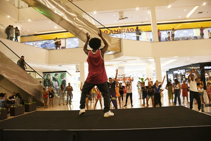 Nova Iguaçu realiza ação de prevenção e combate ao câncer de colo de útero nesta sexta-feira (17)