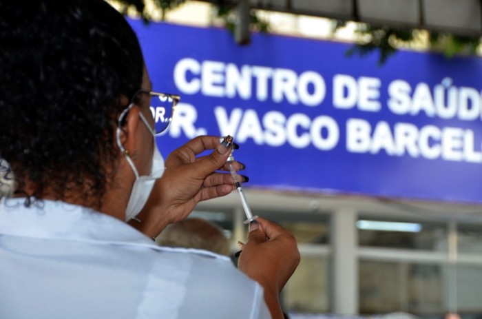 Nova Iguaçu inicia vacinação bivalente contra covid-19 em gestantes, puérperas e lactantes nesta segunda-feira (20)