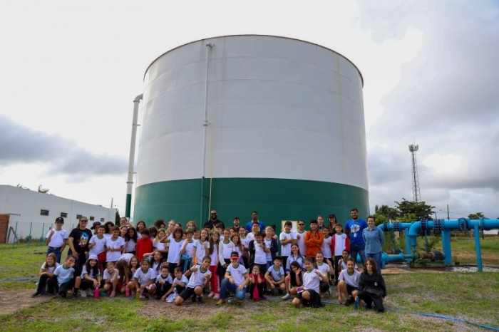 Alunos da Escola Municipal Marcelino Espíndola Dutra realizam visita ao PT-14 do Saae