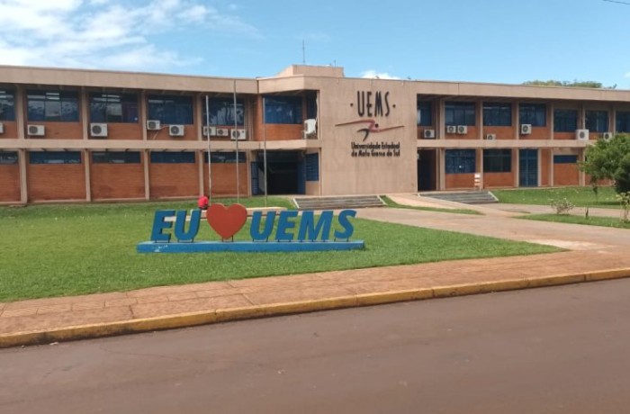 UEMS comemora 30 anos com legado de educação e formação profissional