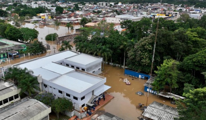 Avisos metereológicos apontam para risco de mais chuva no Acre e governo atua para dar suporte aos atingidos pela cheia